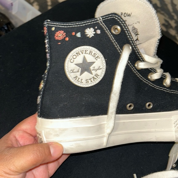 Converse Chuck Taylor All Star Lift Platform High 'Embroidered Floral - women’s - Picture 10 of 15